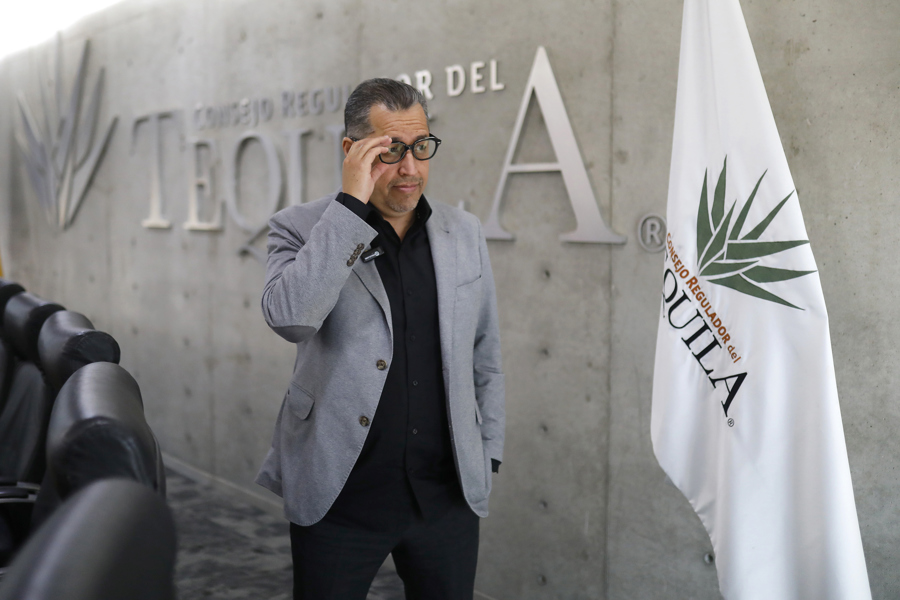El comisionado técnico del Consejo Regulador del Tequila (CRT), Martín Muñoz Sánchez,