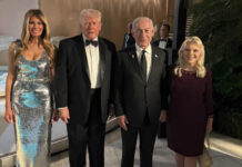 Benjamín Netanyahu asiste a la fiesta de Nochevieja de Donald Trump en Florida Benjamín Netanyahu asiste a la fiesta de Nochevieja de Donald Trump en Florida