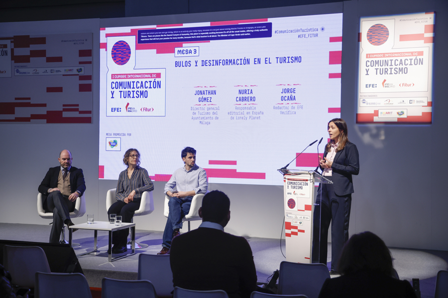 Bulos y desinformación amenazan tanto a los destinos turísticos como a los viajeros Bulos y desinformación amenazan tanto a los destinos turísticos como a los viajeros