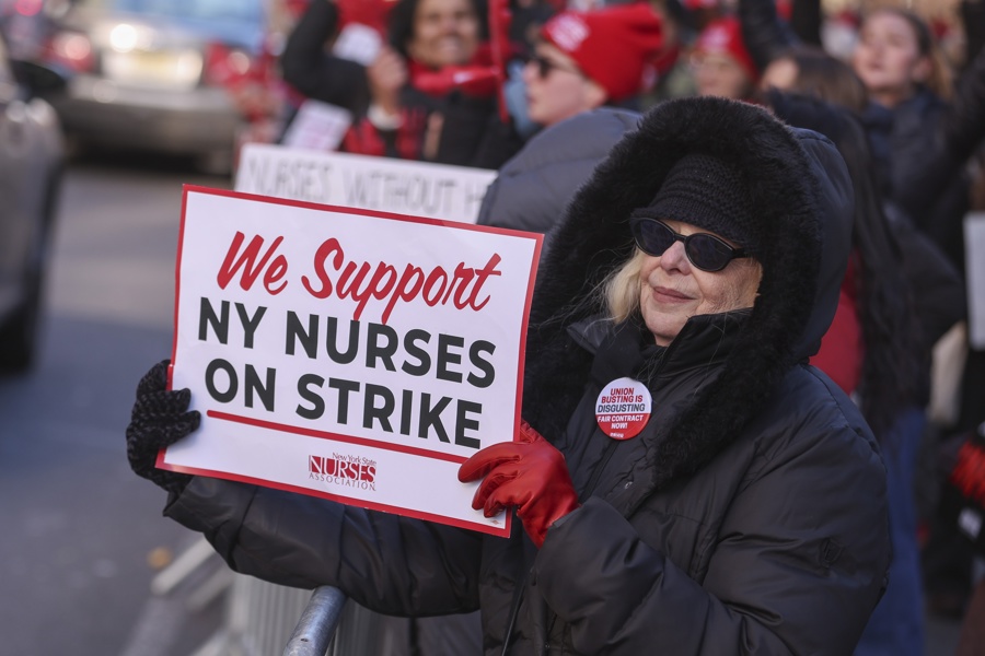 Thousands of NYC nurses continue to strike