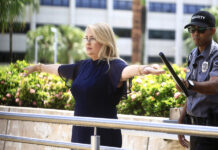 Gobernadora de Puerto Rico recuerda que exgobernadora que indultó Trump alegó culpabilidad