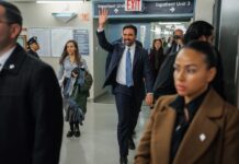 Mamdani plantea subir impuestos a los más ricos para "cubrir déficit de 12.000 millones" New York Mayor Mamdani announces new clinics to serve New Yorkers