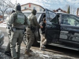 Más arrestos en nuevos operativos de ICE en Maine Federal immigration crackdown continues in Minneapolis