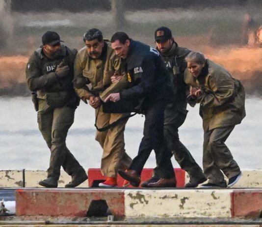 Venezuelan President Maduro, wife Celia Flores transferred to New York courthouse for arraignment