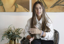 Congresista colombiana cuyo hijo fue detenido por ICE denuncia una "crisis humanitaria"