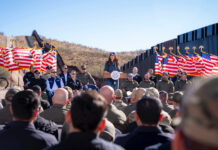 Noem visita la frontera sur en medio de críticas a la agenda anti-migrante del Gobierno