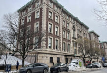 Liberan a la estudiante detenida en la Universidad de Columbia por agentes de inmigración