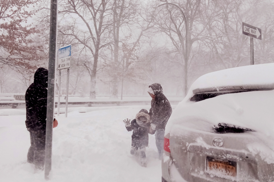 Tormenta hist&oacute;rica paraliza el noreste de EEUU y deja a Nueva York bajo una nevada r&eacute;cord