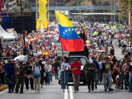 Chavismo marcha para conmemorar los 37 años del 'Caracazo' y exigir la libertad de Maduro