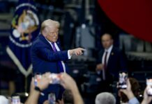 Trump dice que arancel es "su palabra favorita" en mitin republicano en Georgia Donald Trump