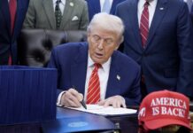 Trump acusa a los demócratas por el vertido en el río Potomac, que baña Washington DC Trump