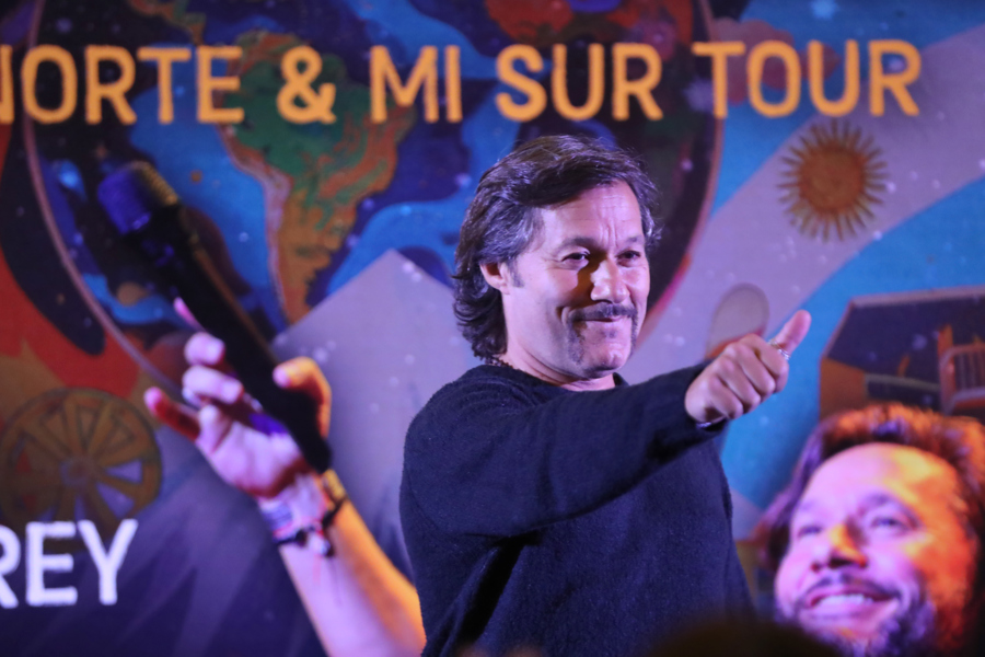 El cantante Diego Torres vuelve a México con nuevo álbum y guiños al regional mexicano