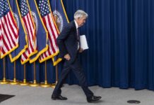 Trump insiste en que el presidente de la Fed es responsable de malversar mucho dinero Jerome Powell