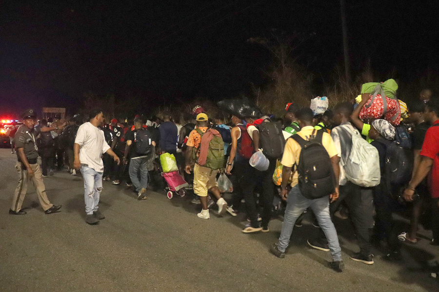 Nueva caravana migrante sale del sur de México en busca de regularización y oportunidades Nueva caravana