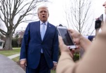 Trump amenaza con atacar las centrales eléctricas de Irán si no abre el estrecho de Ormuz Trump