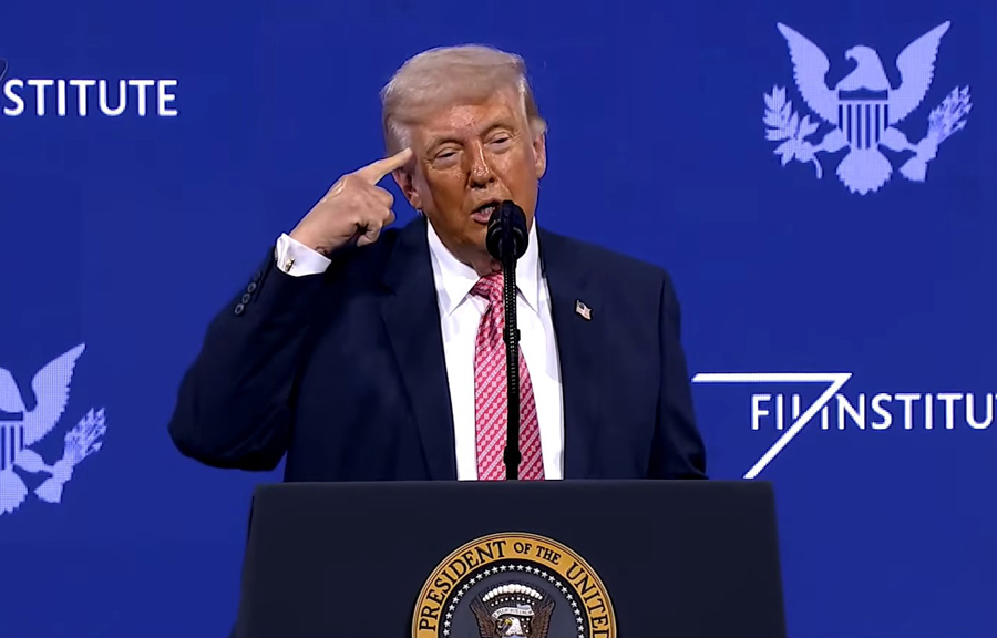 El presidente de EEUU llama Trump