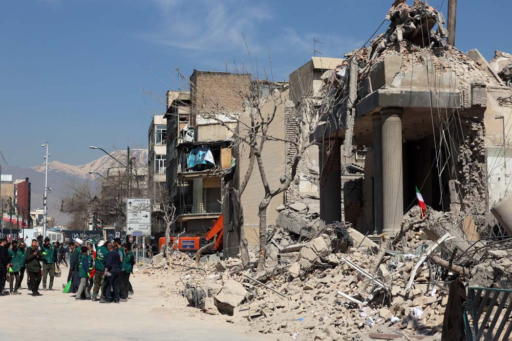 US-Israeli attacks continue in Iran amid escalating conflict
