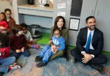 La Gobernadora y el alcalde de Nueva York dan otro paso hacia la educación universal