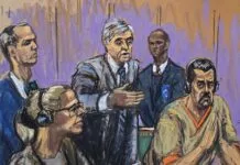 Nicolás Maduro (d), junto a su esposa Cilia Flores (2-i), y sus abogados Mark Donnelly (i) y Barry pollack