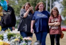 Hallan culpable de homicidio en segundo grado al padre de autor de tiroteo escolar en Georgia tiroteo..