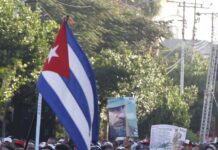 Conmemoración del aniversario 65 de la proclamación del carácter socialista de la revolución cubana