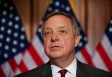 Senadores hacen llamado bipartidista para proteger a los niños en el entorno digital May 11, 2011 - Washington, District of Columbia, U.S. - During a press conference on Capitol Hill US Senator DICK DURBIN (D-IL) tells reporters that the Senate will revive the Dream Act that failed during the lame-duck session of the last Congress, when Democrats controlled both chambers. (Credit Image: © Pete Marovich/ZUMAPRESS.com)