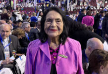 La icónica sindicalista Dolores Huerta cumple 96 años con su imagen más fortalecida