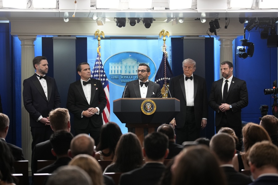 Trump speaks at White House after shots fired at Correspondents? Dinner