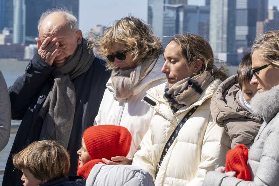 Familia de espa&ntilde;oles fallecidos en helic&oacute;ptero en Nueva York reclama m&aacute;s medidas de seguridad