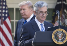 Trump amenaza con despedir a Powell si permanece en la Fed al final de su mandato en mayo