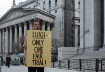 El juicio federal de Luigi Mangione se pospone a finales de octubre Luigi Mangione