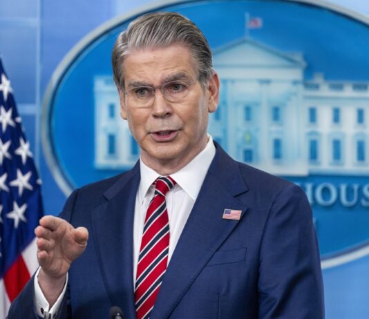 Secretary Bessent and SBA Administrator Loeffler mark tax day with White House briefing