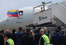 Aterriza en Venezuela el primer vuelo comercial directo de EEUU tras 7 años de suspensión