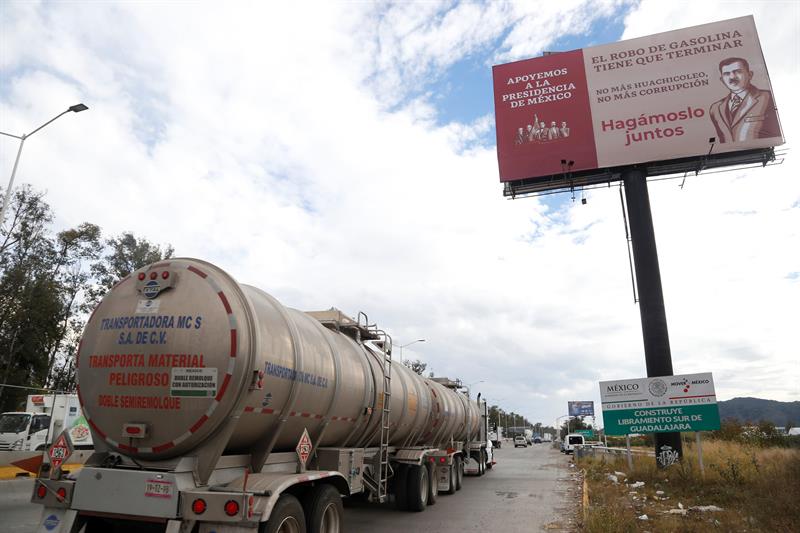 camiones-cisterna-para-combustibles camiones-cisterna-para-combustibles