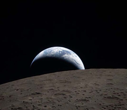 Astronautas de Artemis II publican fotos de su paso por el lado oscuro de la luna