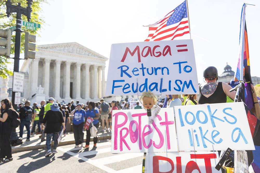 Supreme Court hears oral arguments in birthright citizenship case