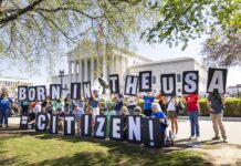 Coalición de fiscales confía en que Supremo validará la ciudadanía por nacimiento Supreme Court hears oral arguments in birthright citizenship case