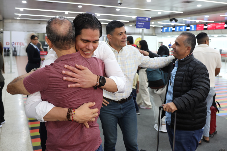 Llega a Venezuela el opositor Lester Toledo tras 10 a&ntilde;os de exilio, acusado de terrorismo