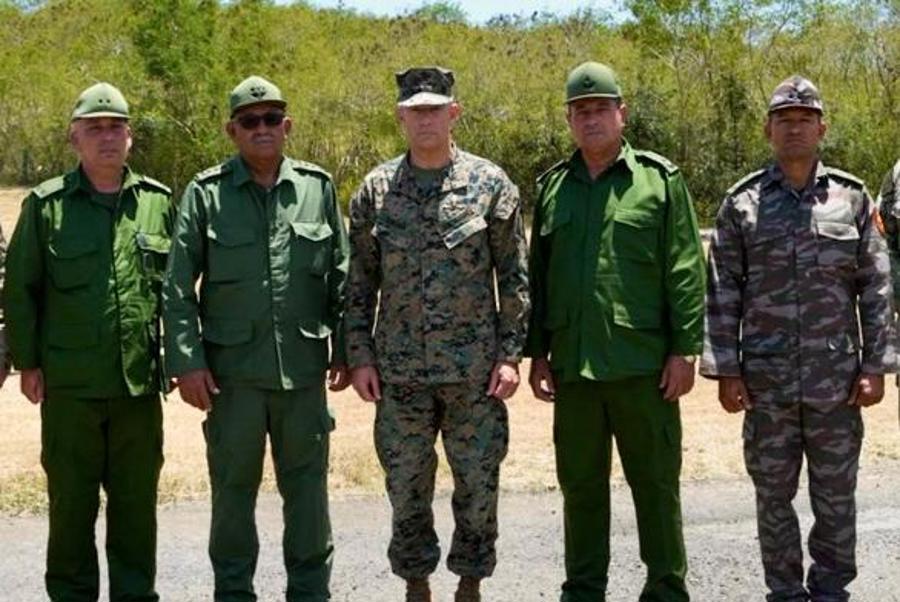 Jefe militar de EEUU se reúne con alto mando del Ejército cubano en Guantánamo