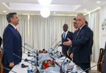 Estados Unidos estudia la amenaza de drones militares procedentes de Cuba CIA confirma reunión de su director en La Habana con altos funcionarios de Cuba