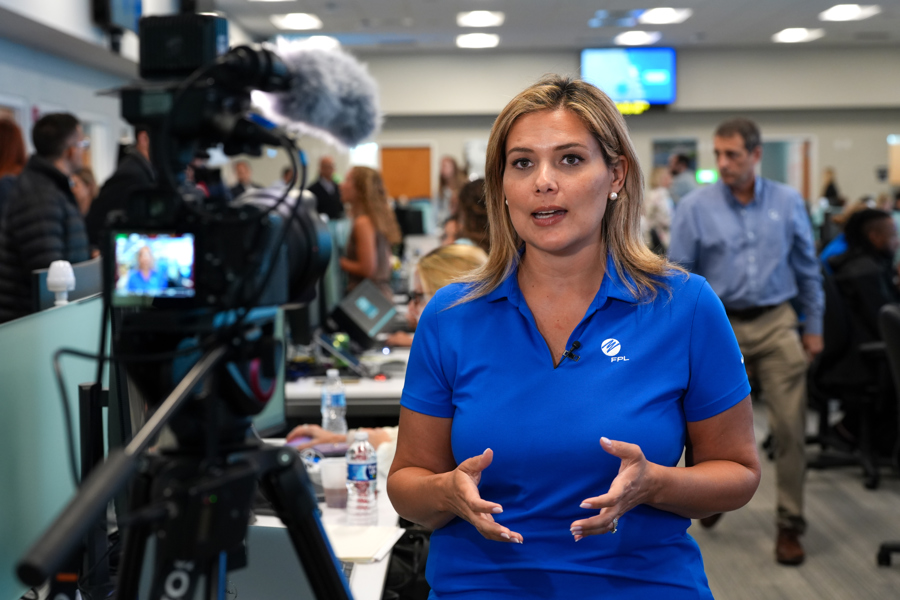  La vocera de la compa&ntilde;&iacute;a Florida Power & Light (FPL), Florencia Olivera