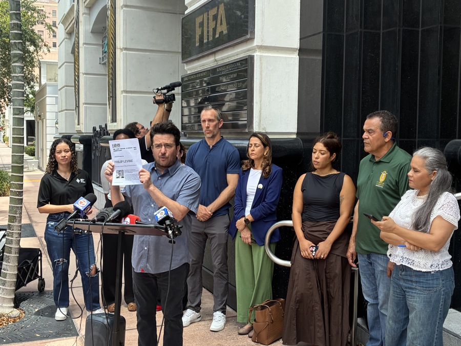  El cineasta y activista estadounidense Billy Corben