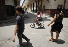 Una transición estable en Cuba podría implicar decisiones difíciles para el exilio en EEUU
