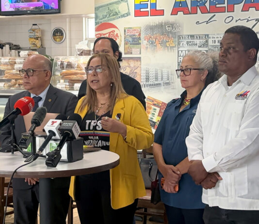 Venezolanos y haitianos en EE.UU. renuevan lucha por el TPS tras sismos y fallo del Supremo Venezolanos y haitianos en EEUU renuevan lucha por el TPS tras sismos y fallo del Supremo