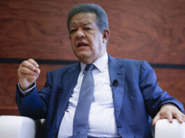 Expresidente dominicano defiende a Trump: Cualquier país tiene derecho soberano a deportar Leonel Fernández