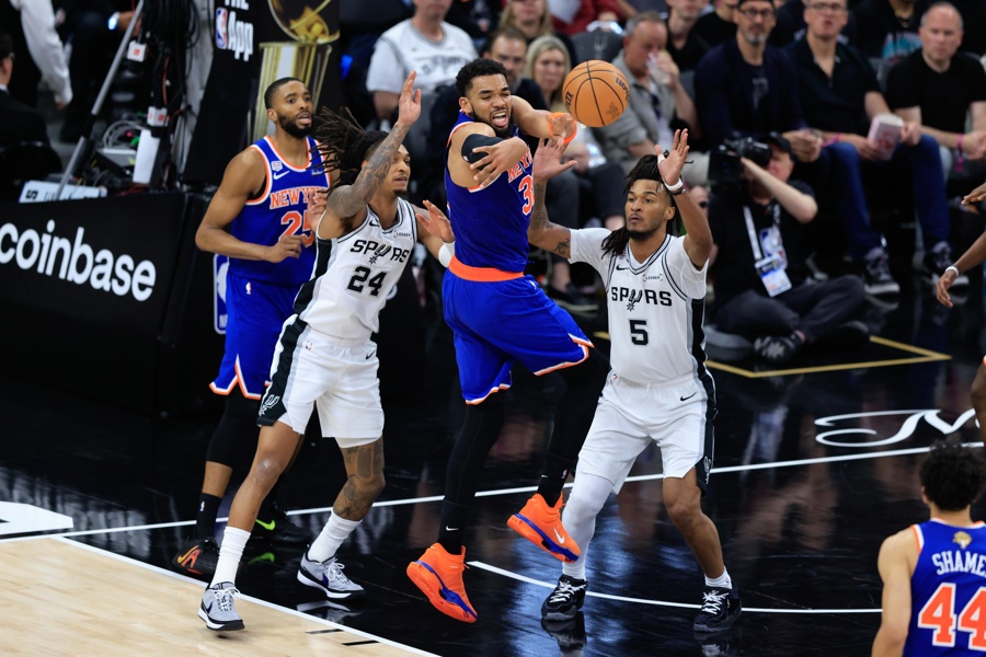 NBA Finals Game 2 - New York Knicks at San Antonio Spurs