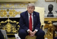 Trump ve como oportunidad para los republicanos el giro "socialista" del partido demócrata Trump
