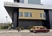 Exiliados en EE.UU. crean cámara de comercio para invertir en Cuba cuando sea "libre" Cuba