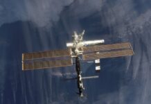 NASA prepara a la tripulación de la EEI para una posible evacuación ante una fuga de aire NASA prepara a la tripulación de la EEI para una posible evacuación ante una fuga de aire