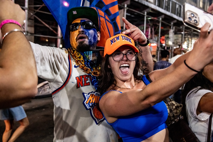 Fans watch Knicks vs Spurs NBA finals game in New York City